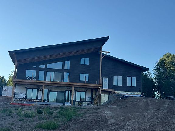 4th image of 149 Alpine Meadow Loop