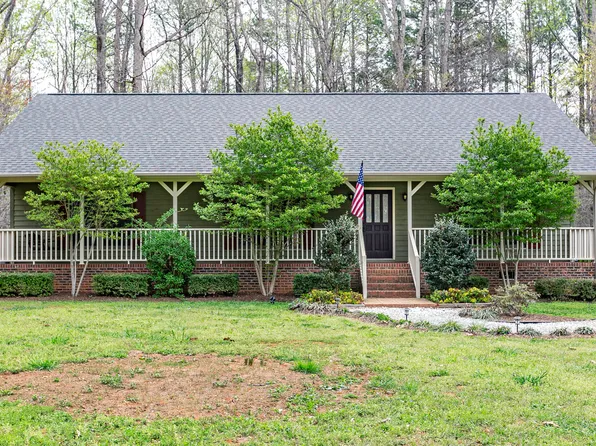 6201 Dawn Dr, Hurdle Mills, NC 27541