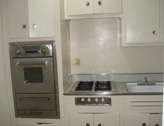 2nd image of 10002 Queens Blvd