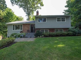 12 Dale Rd, Huntington, NY 11743