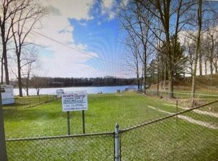 Ottawa Dr, Sturgis, MI 49091