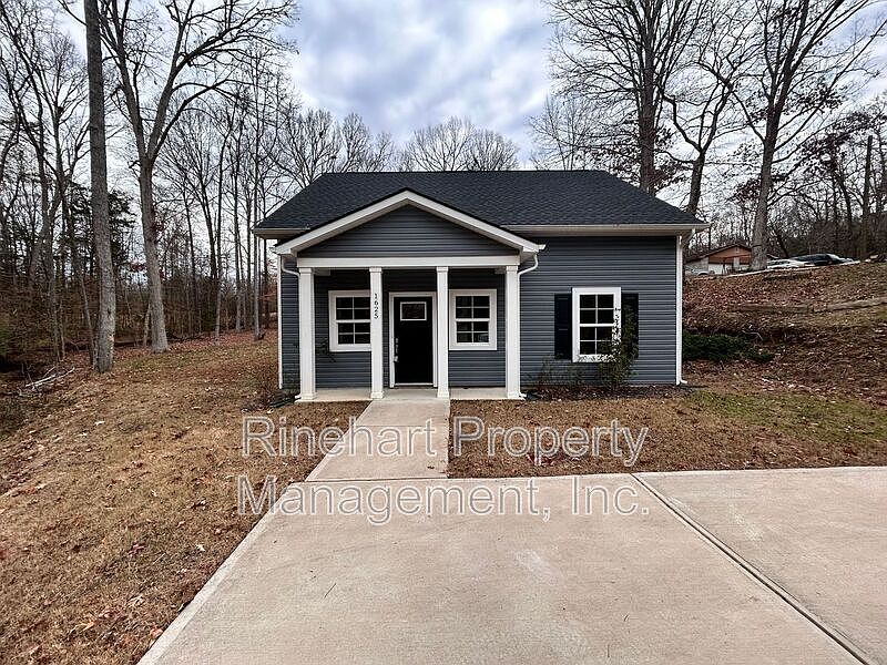 1st image of 1625 University Park Dr
