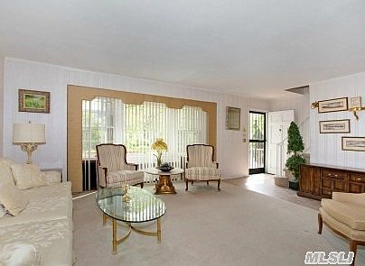 3rd image of 50 Simpson Dr