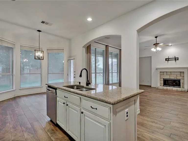 2814 Cool River Loop — Photo 15