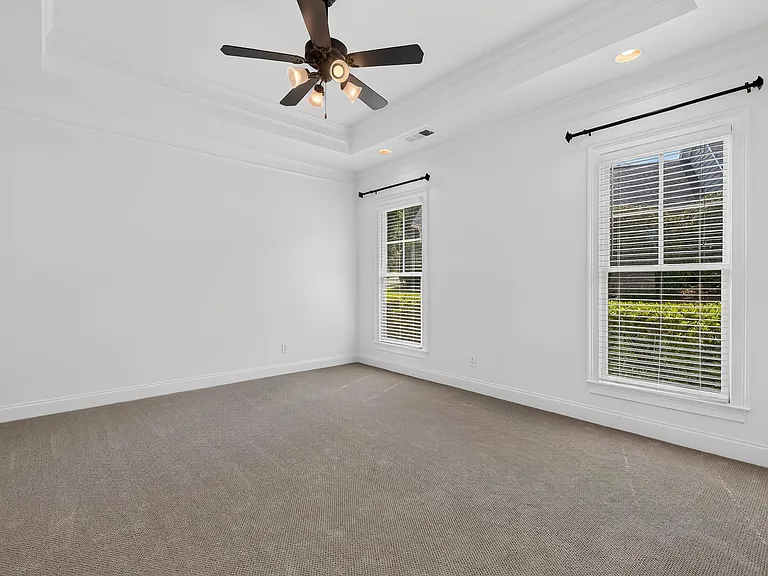 1081 Carriage Ridge Dr — Photo 37