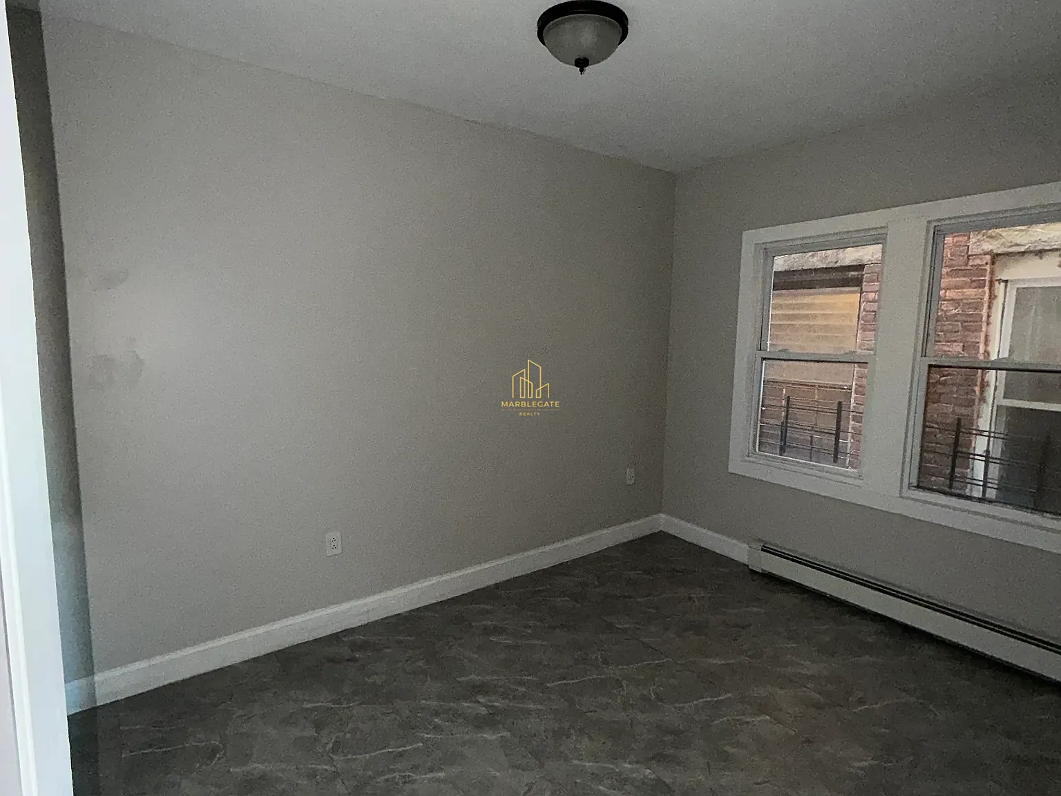 2 bed, 850 sqft, $1,950 — Photo 2