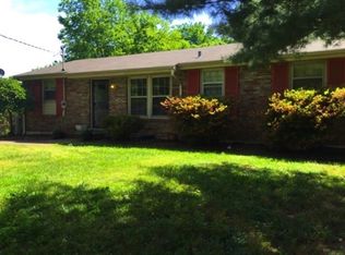 112 Moyna Dr, Hendersonville, TN 37075