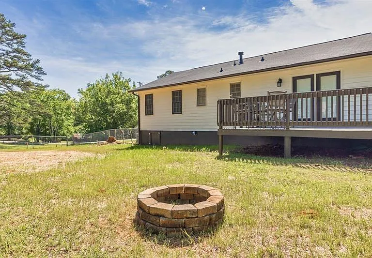 3200 Lee Dr — Photo 43