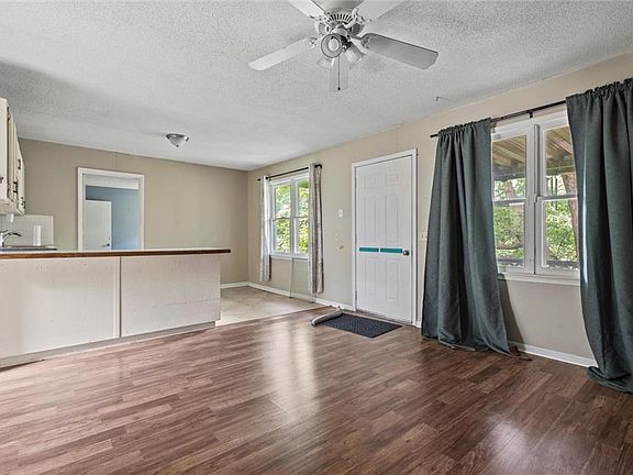 5th image of 4728 Tauromee Ave