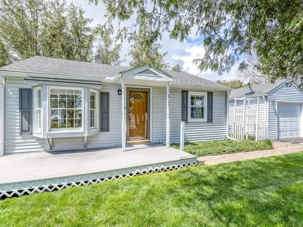 5596 Washington St, Lexington, MI 48450