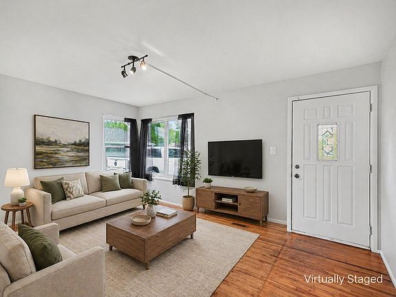 4th image of 12217 Wheaton Dr