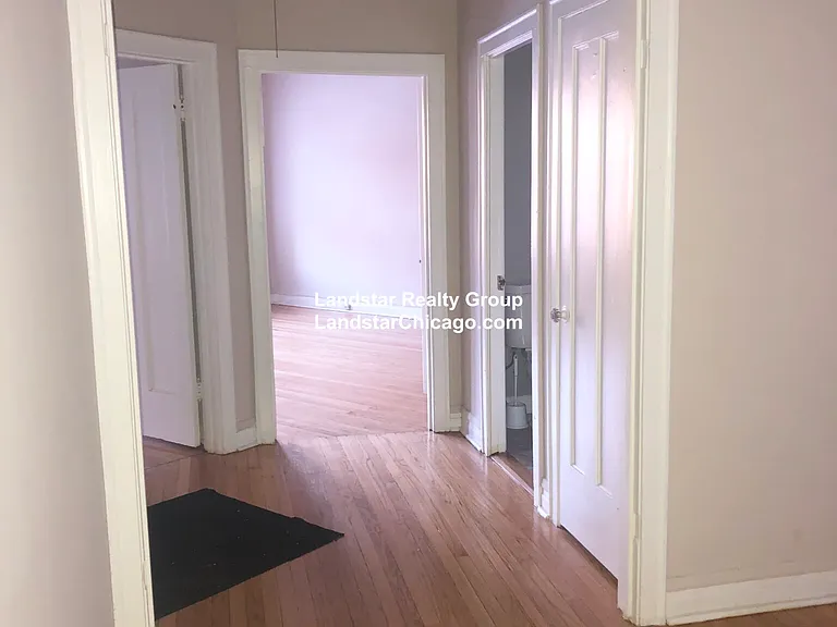 4265 W Addison St #1 — Photo 5