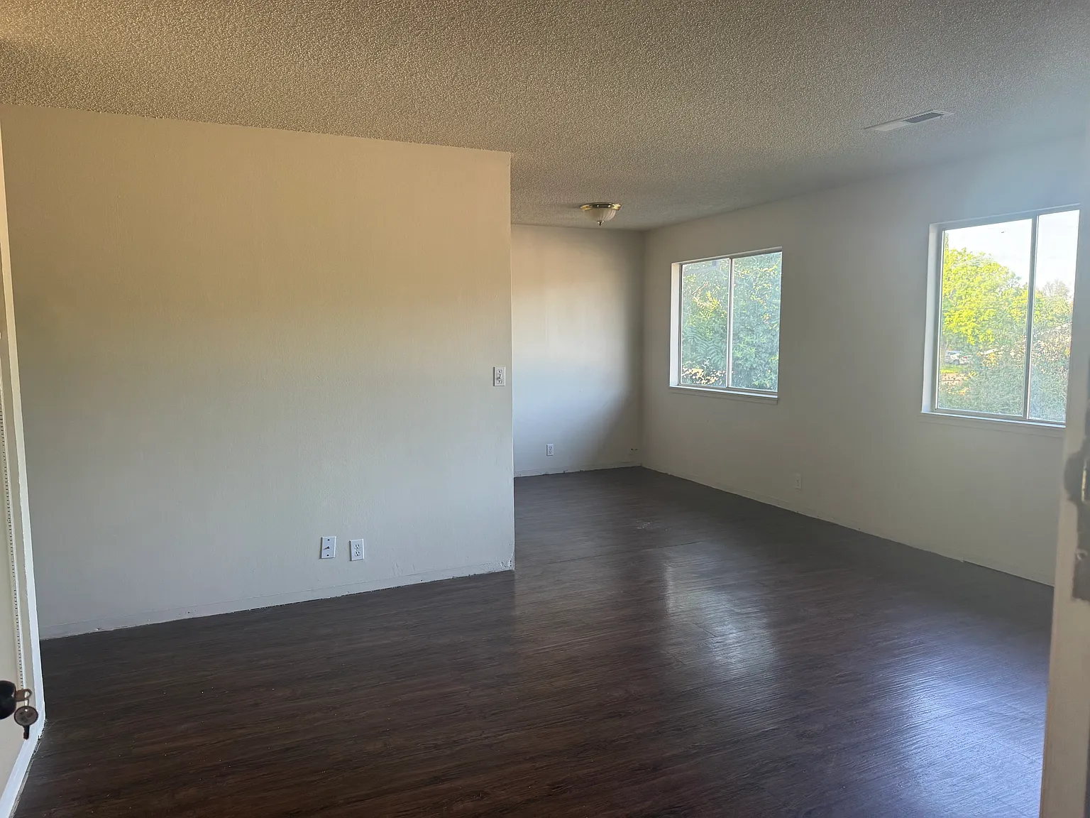 2 bed, $995 — Photo 4