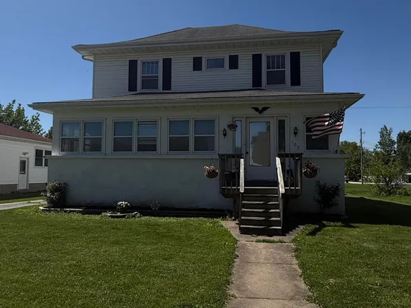 105 W Spruce St, Shelbina, MO 63468
