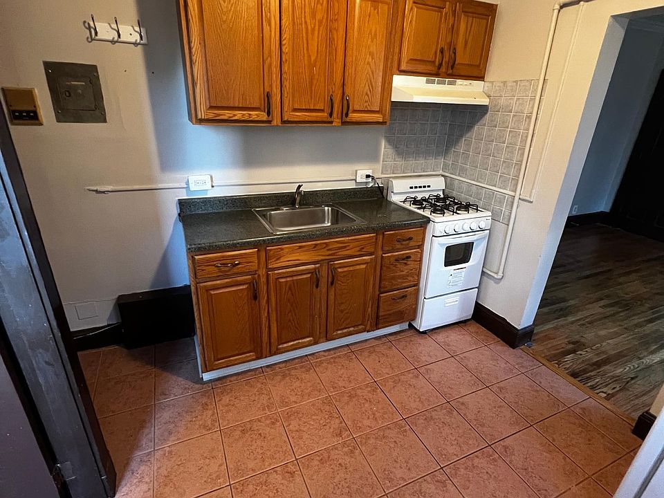1st image of 6 Highland Ave #3A