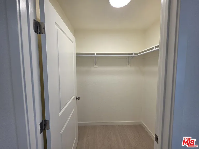 912 N Ridgewood Pl #2 — Photo 20