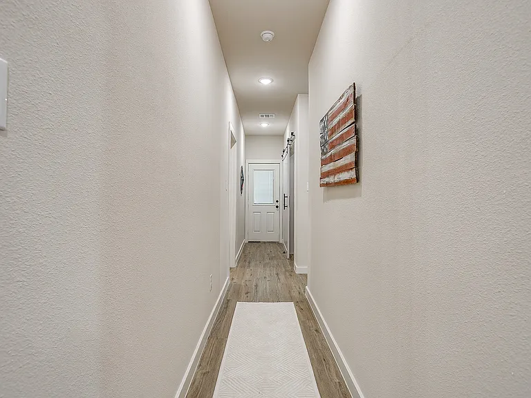 5626 Barkridge Dr — Photo 34