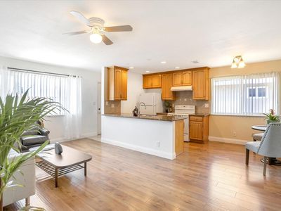 7328 Franklin Blvd APT 4, Sacramento, CA, 95823