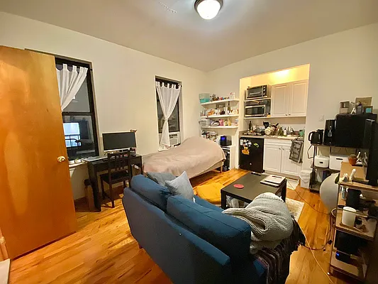 Rented by Oxford Property Group | media 5