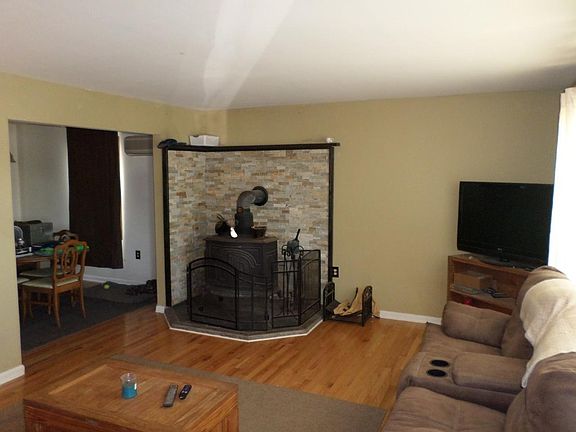 5th image of 131 Janes Ln