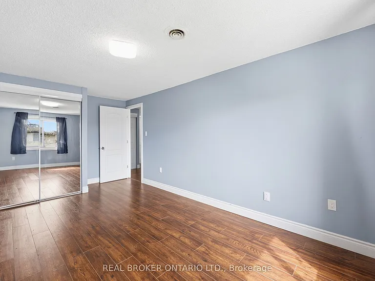 262 Kenora Ave #29 — Photo 23