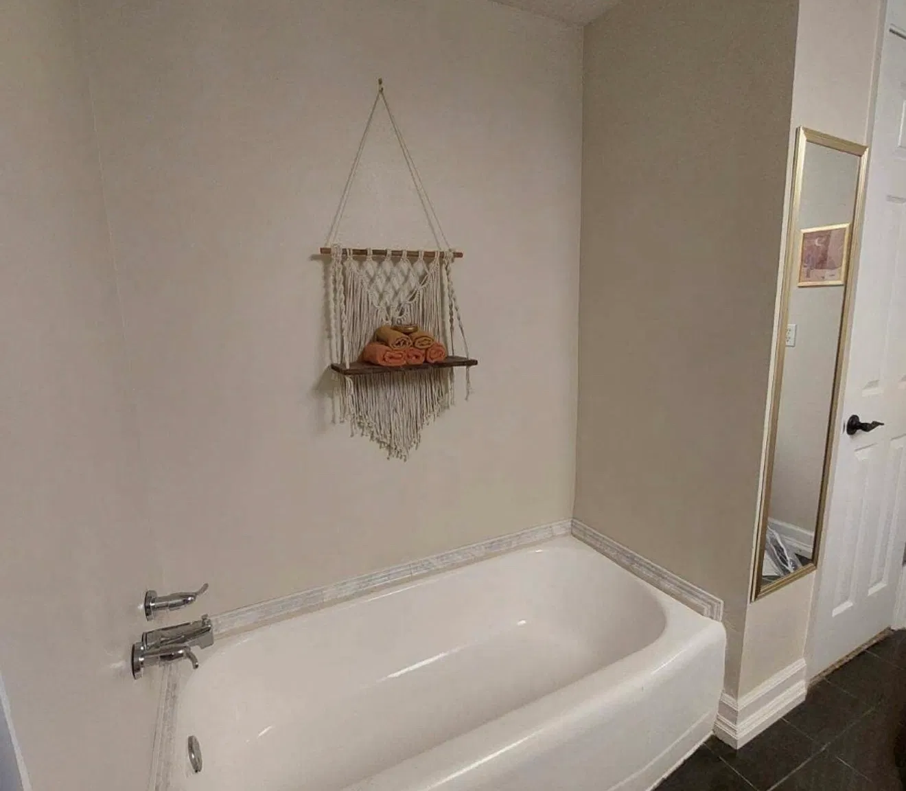 Studio, 500 sqft, $994 — Photo 3