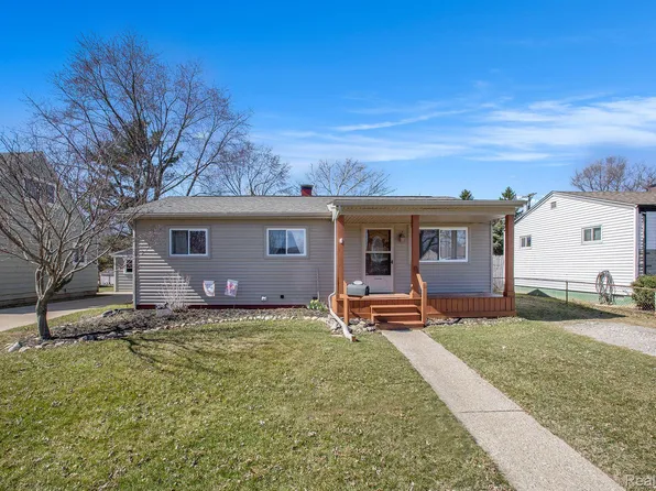 1163 Fall River Rd, Ypsilanti, MI 48198