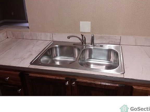 5th image of 704 Coolwood Dr Unit A