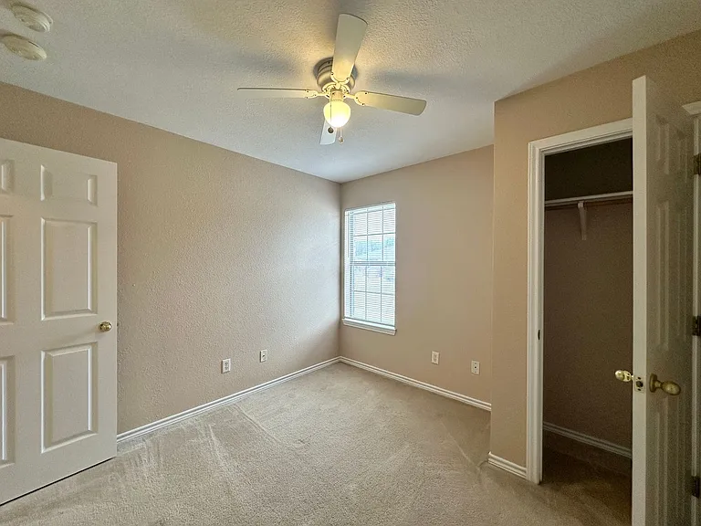 202 Janelle Dr — Photo 11