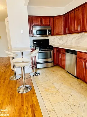 Rented by Brown Harris Stevens | media 6