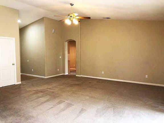 3rd image of 2415 Glacier Way