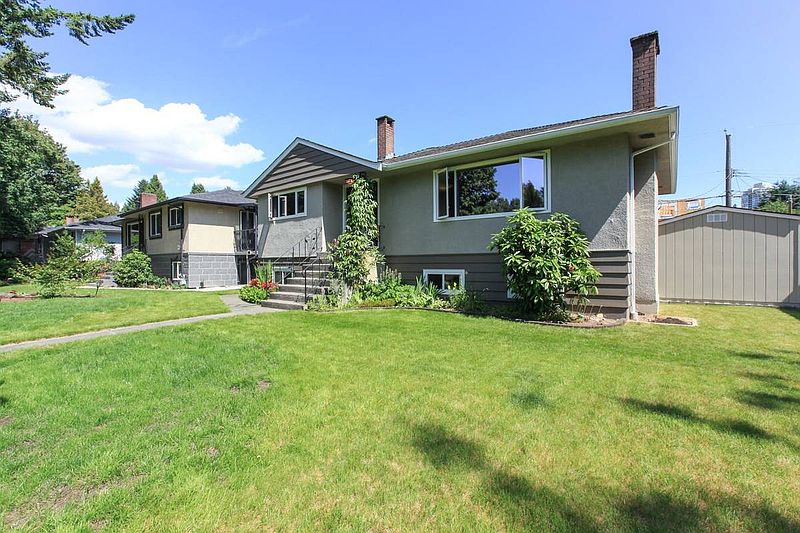 Burnaby House for rent - 3 Bedrooms — photo 15