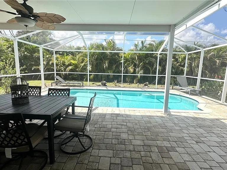 1306 SW 19th Ln — Photo 10