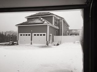 35 Burns Hill Dr, Dracut, MA 01826