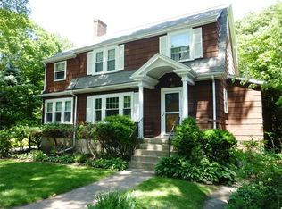 121 Carver Rd, Newton, MA 02461