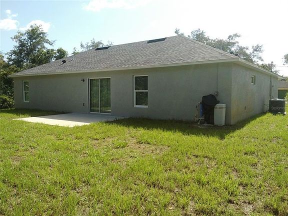 3rd image of 855 Charles Ave