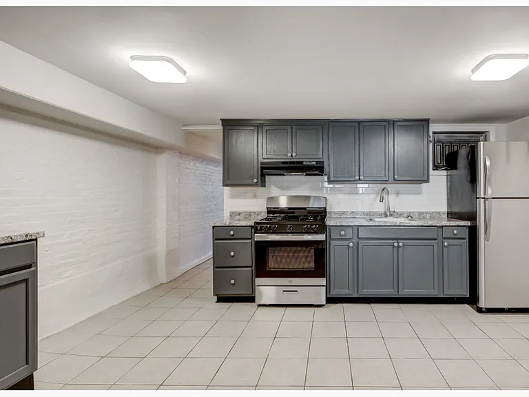 2629 N. Charles St — Photo 13