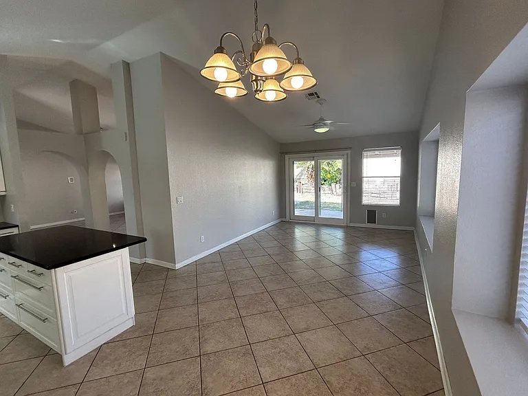 16435 S 43rd St — Photo 4