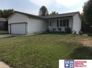 1131 W Burt Dr, Lincoln, NE 68521