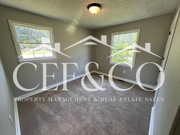 10 Thurgood Marshall Rd — Photo 15