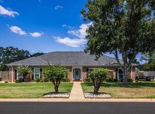 240 Meadow Ridge Dr, Tuscaloosa, AL 35405