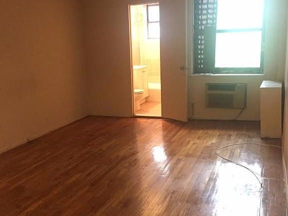 4th image of 1729 1st Ave APT 3F