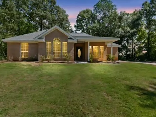 18450 Lakeview Dr, Citronelle, AL 36522