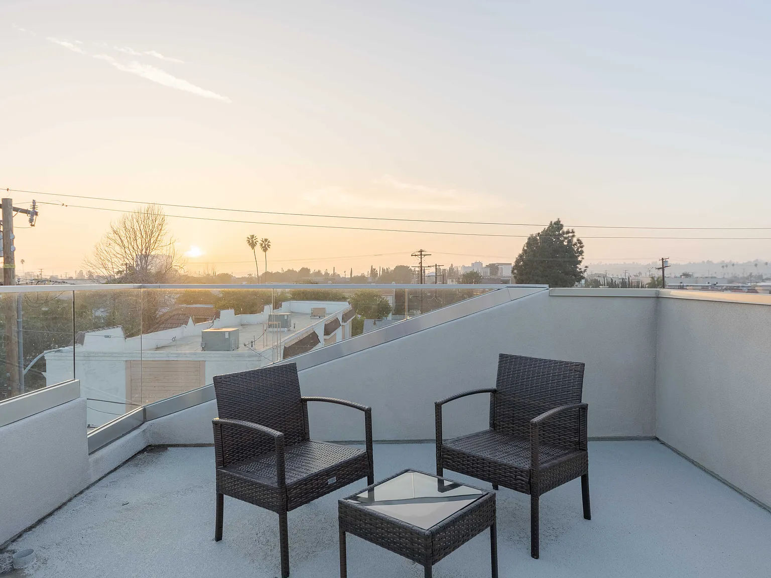 2 bed, 1100 sqft, $6,500 — Photo 4