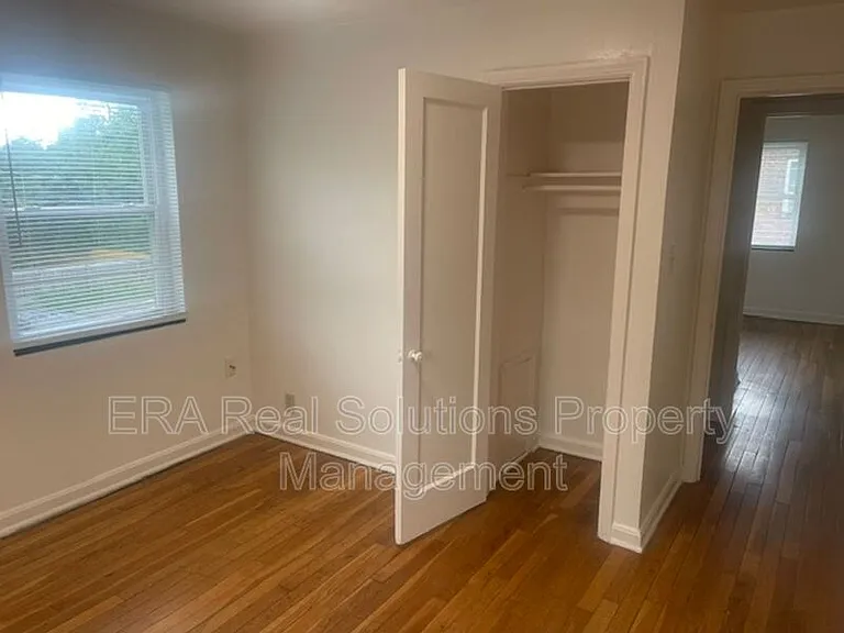47 N Hampton Rd #D — Photo 15