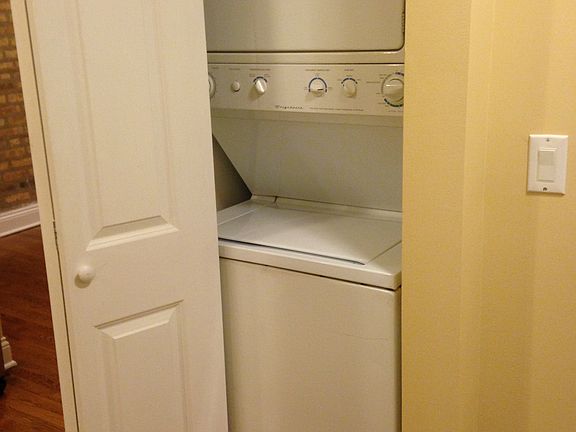 5th image of 6501 N Mozart St APT 2