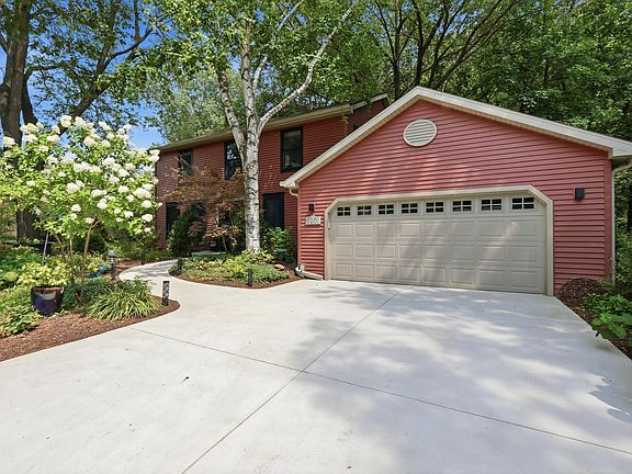 3rd image of 6201 Indian Mound Dr