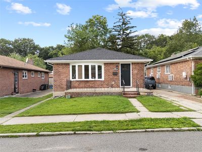 226-07 76 Road, Oakland Gardens, NY, 11364