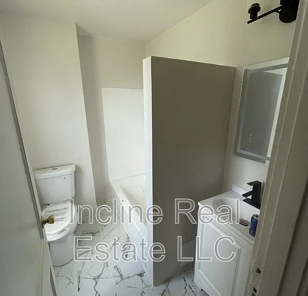 1133 Maryland Ave #3 — Photo 3