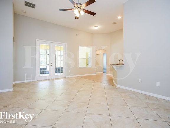 3rd image of 2301 Deer Creek Blvd